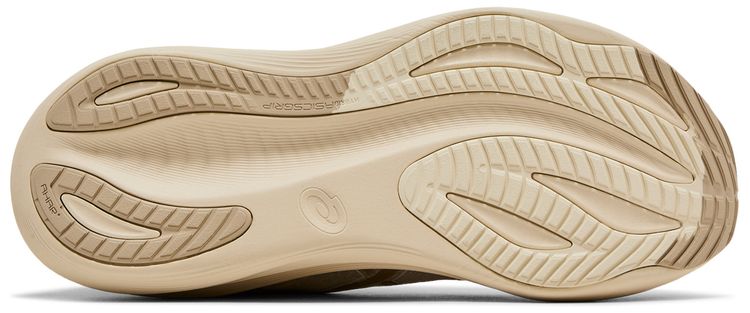 Asics Gel-Nimbus 27 - dot perfect