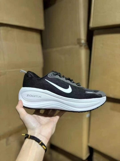 Nike Vomero Plus